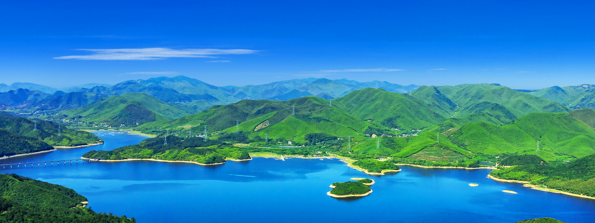 讓天更藍、山更綠、水更清，讓生活更美好